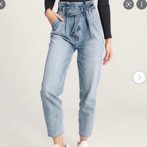 Abercrombie & Fitch Denim - Abercrombie & Fitch A&F Mom Jean Cropped Raw Hem Paperbag Waist Size 14